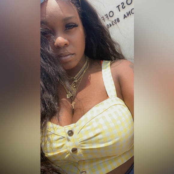 Tops - Sunday Up Yellow Plaid Crop Top - Size L Trendy & Fun Summer Style